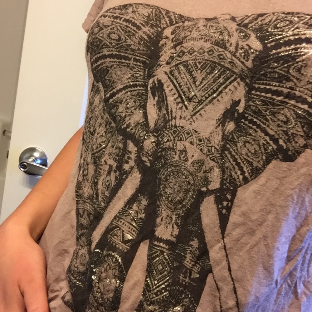 Tribal elephant tee